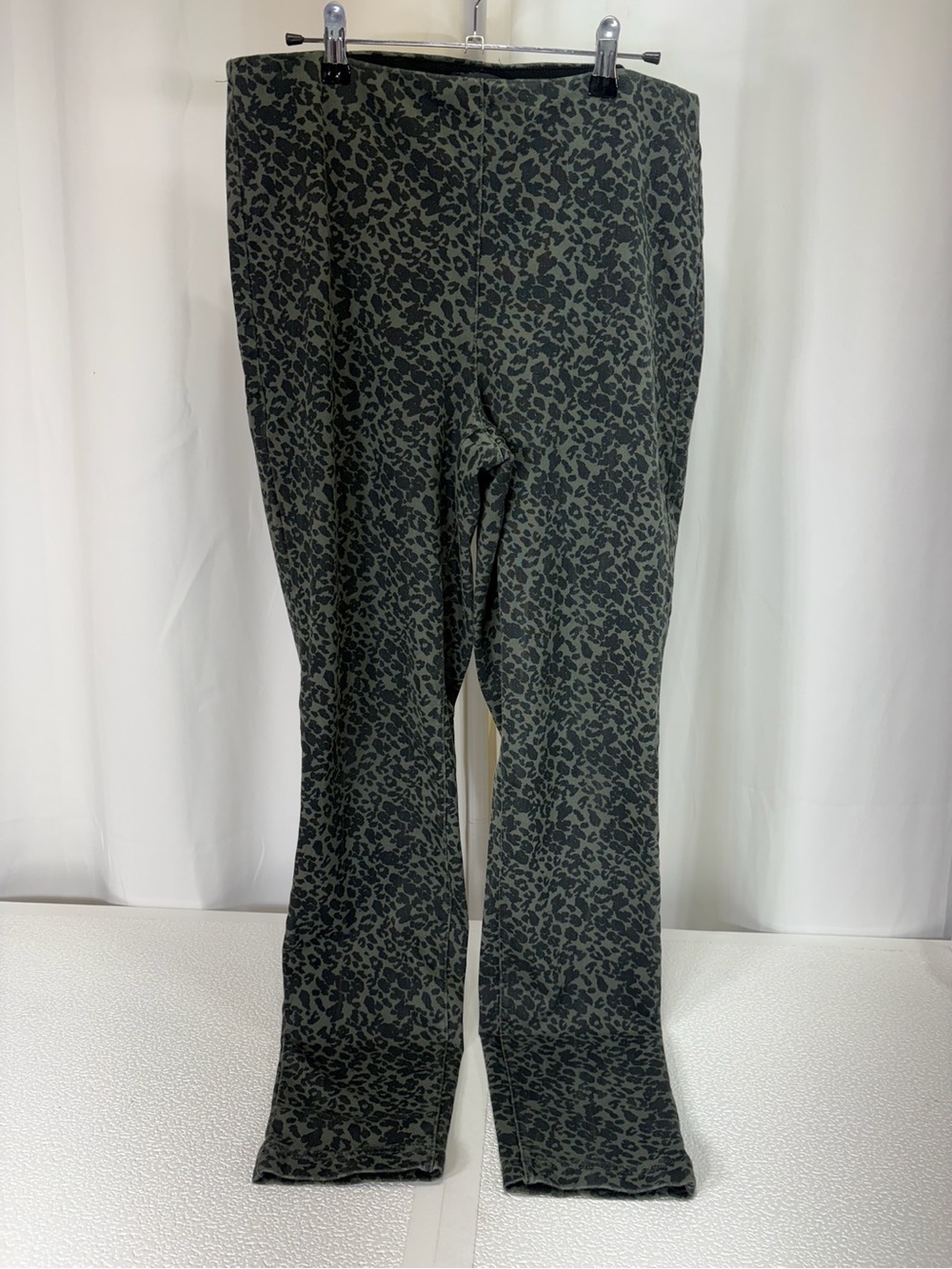 Tribal Olive Green & Black Leopard-Print Skinny Pants 3635